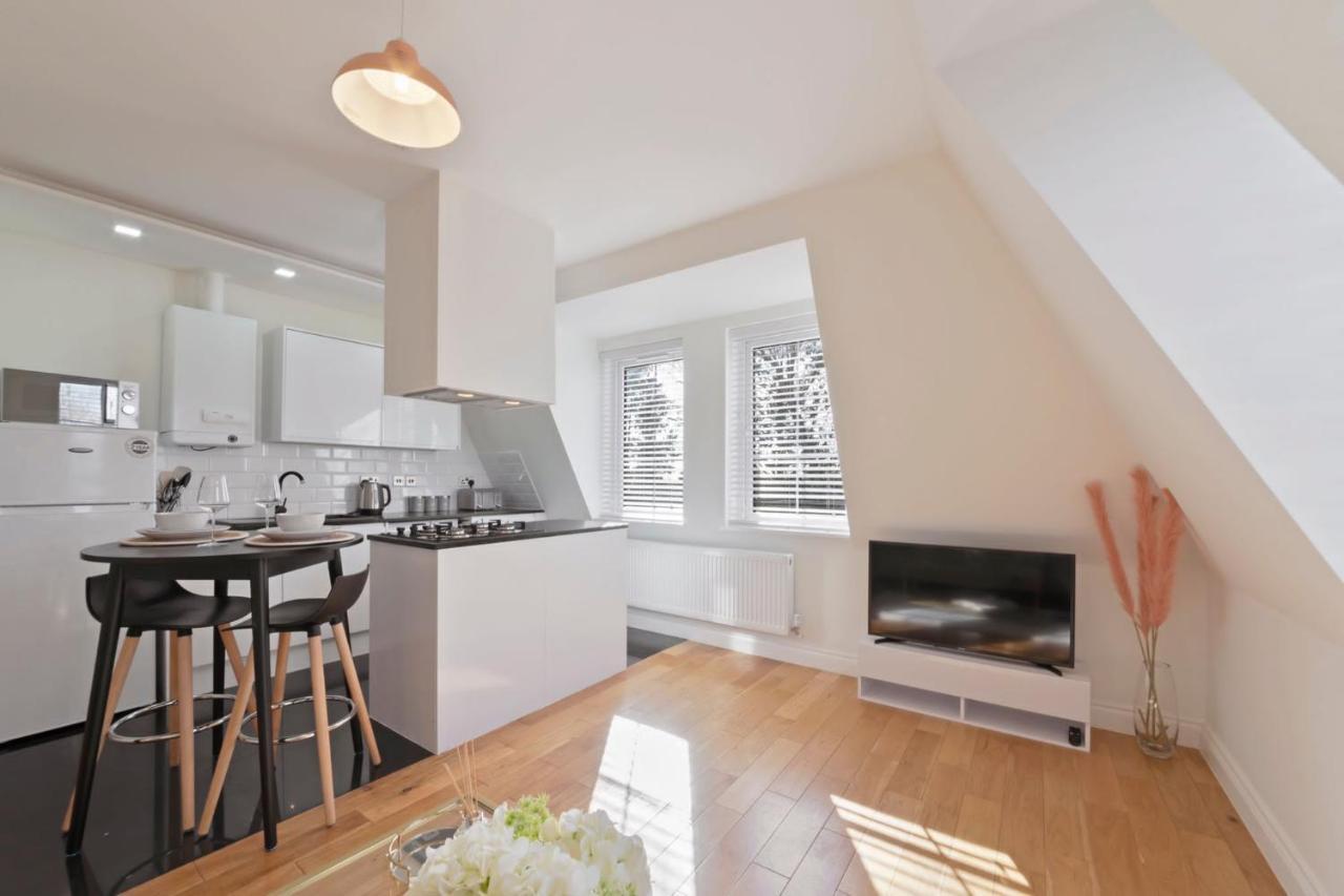Spacious One Bed Loft Apartment Birchanger Esterno foto